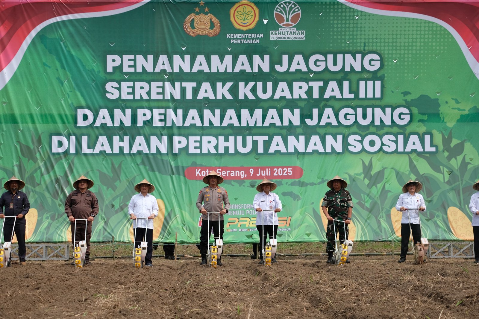 Polda Banten tanam jagung serentak kuartal III di 93 lokasi dukung ketahanan pangan, libatkan Pemprov, TNI, tokoh agama, dan petani.