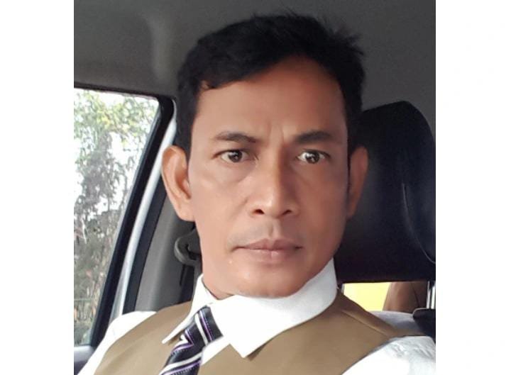 Sebanyak 387 ASN Pemkab Tangerang dilantik, termasuk Ferry Zulfian yang kini menjabat Sekcam Teluknaga menggantikan Rizki Rizani Fachzi.