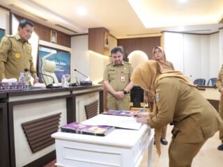 Bupati dan Wabup Tangerang hadiri sertijab 15 pejabat eselon II, dorong profesionalisme ASN dan percepatan pembangunan daerah.