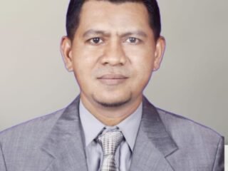 Kurikulum kebahagiaan hidup dalam Islam ajarkan keseimbangan ibadah, hati bersih, dan syukur untuk raih hidup bahagia.