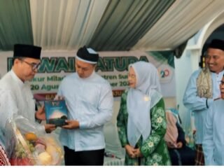 Peluncuran buku “120 Cahaya Suryalaya” jadi kado Milad ke-120, menggali warisan dakwah, spiritual, dan pendidikan dari Suryalaya.