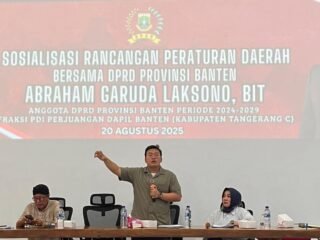 Abraham Garuda Laksono fokus pada kesejahteraan sosial melalui Raperda Jamsosnaker di DPRD Banten untuk perlindungan pekerja yang lebih baik.