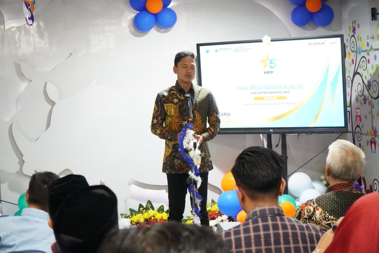 MPP Pandeglang rayakan 5 tahun dengan peningkatan layanan. Kunjungan dan kepuasan publik melonjak, bukti komitmen Pemkab.