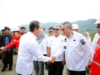 Pemkot Tangsel menunggu kesiapan TPSA Lulut Nambo untuk menampung 500 ton sampah per hari, kerja sama dengan Jawa Barat.