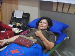 Kejari Kabupaten Tangerang rayakan Harlah ke-80 Kejaksaan dengan donor darah bersama PMI, wujud nyata kepedulian sosial untuk masyarakat.