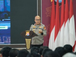 Brigjen Pol Hengki ditunjuk jadi Kapolda Banten, gantikan Irjen Pol Suyudi yang dimutasi ke Bareskrim. Kombes Hendra isi jabatan Wakapolda.