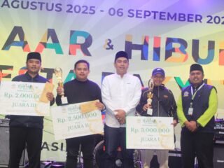 Festival Hadroh Milad ke-120 Pesantren Suryalaya sukses digelar, juara diraih Mahabbatul Bidayah Bandung dengan hadiah Rp12 juta.