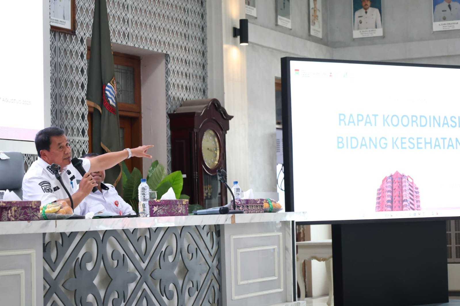 Bupati Tangerang pimpin Rakor Kesehatan bahas stunting, AKI-AKB, TBC, hingga pelayanan gratis dan aktivasi BPJS PBI.