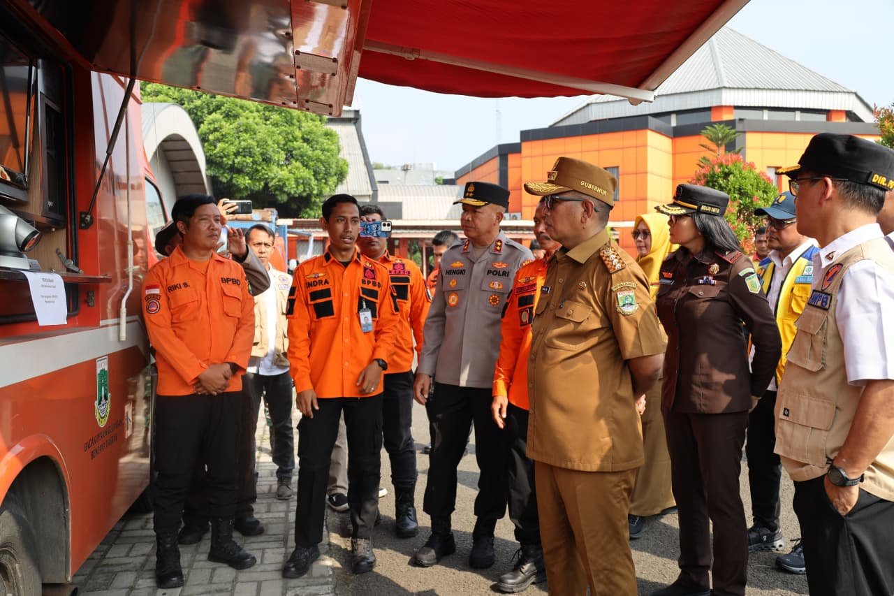 Kapolda Banten Irjen Pol Hengki ajak masyarakat siaga hadapi bencana 2025, perkuat sinergi TNI, Polri, Pemda, dan BPBD.