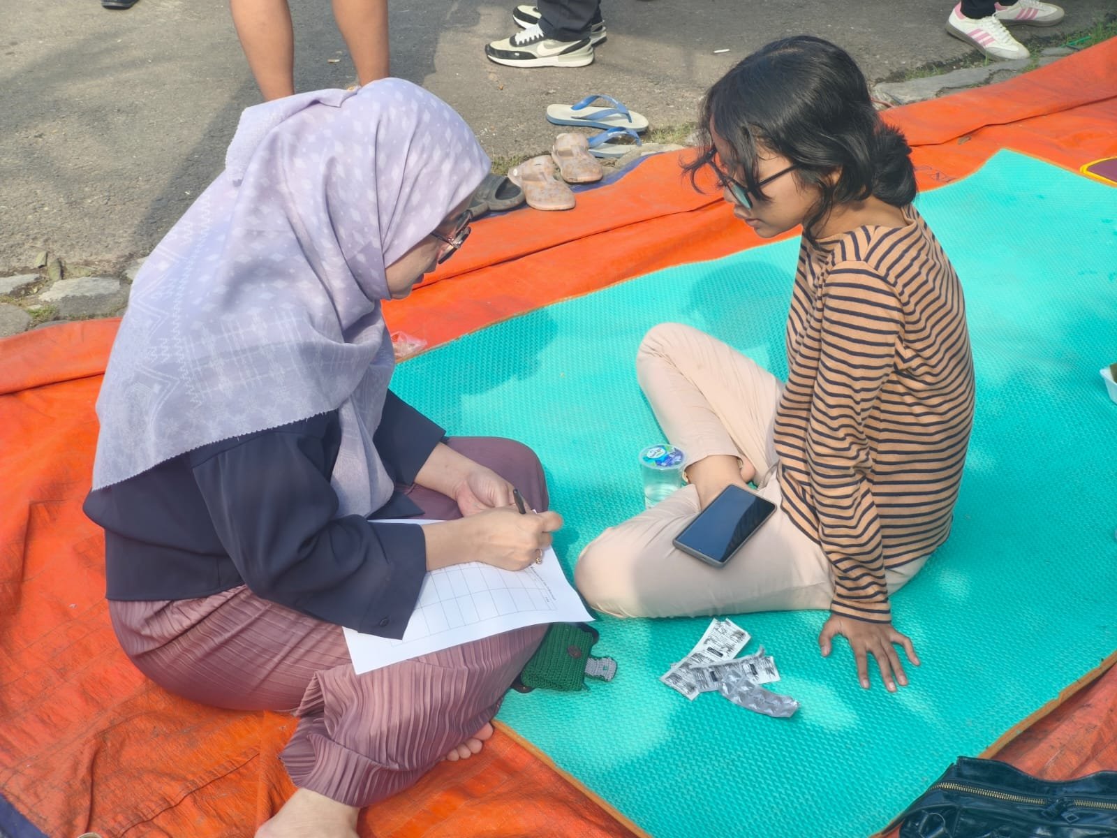 Pemkot Tangsel salurkan bantuan tahap kedua dan layanan trauma healing bagi korban kebakaran Asrama Polisi Serpong.