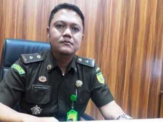 Mantan Kasipidsus Kejari Tangerang, Fariando Rusmand, wafat usai dirawat di RS Bethsaida. Jenazah dimakamkan di TPU Al Fajar, Lampung.