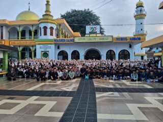 IAILM Suryalaya kukuhkan mahasiswa baru dengan rangkaian spiritual, ziarah, ngaras, dan Sidang Senat Terbuka.