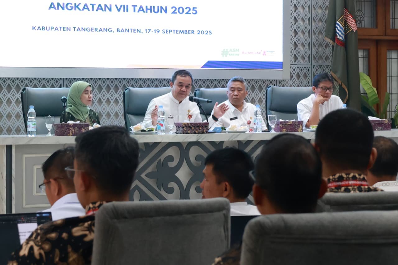 Sekda Tangerang sambut peserta PKA LAN 2025, bahas kepemimpinan, penanggulangan kemiskinan, dan pemberdayaan sosial masyarakat.