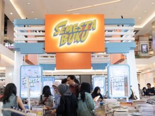 Semesta Buku 2025 Gramedia hadir di Banten dengan promo hingga 90%, pameran literasi, dan koleksi buku lengkap untuk semua kalangan.