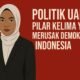 Politik uang merusak demokrasi Indonesia. Artikel ini mengulas dampak dan solusi untuk memberantas "pilar kelima" demokrasi tersebut.