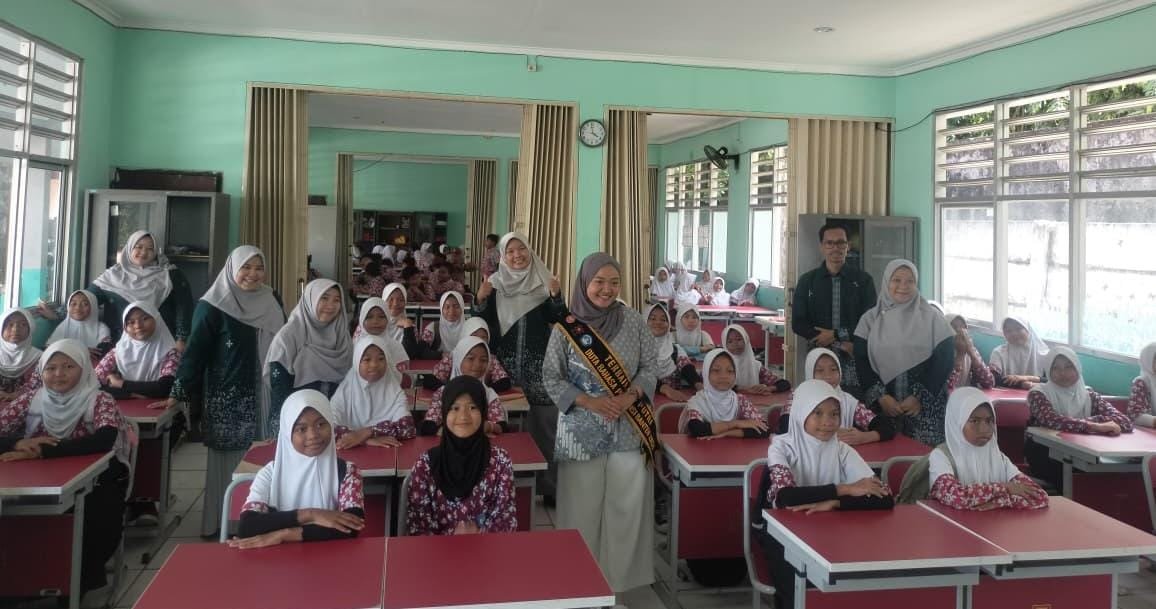 UPTD SDN Lengkong Gudang gelar kegiatan Bulan Bahasa bertema “Gaungkan Bahasa, Lestarikan Budaya Nusantara” dengan semangat Sumpah Pemuda.