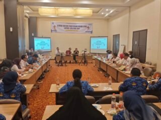 Disdikbud Tangsel evaluasi SPMB 2025/2026, soroti sosialisasi, sistem online, dan rencana pembangunan SMP baru untuk pemerataan.