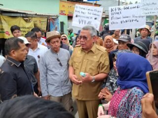 Wali Kota Tangsel Benyamin Davnie tegaskan dukungan bagi warga Setu yang menolak penutupan Jalan Raya Serpong–Parung oleh BRIN.