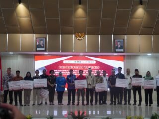 Program Koperasi Merah Putih di Kabupaten Tangerang dukung ekonomi desa, UMKM, dan pengelolaan dana CSR tepat sasaran.