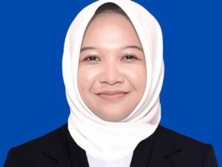 Isu tunjangan DPR kembali disorot publik, memunculkan kritik soal etika politik, transparansi, dan krisis kepercayaan rakyat.