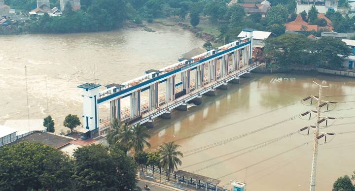Festival Pintu Air 2025 hadir di Taman Eco Park Tangerang, tampilkan seni budaya, lomba, dan hiburan dengan total hadiah Rp75 juta.