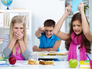 Keracunan program Makan Bersama Gratis tunjukkan perlunya nasionalisme kritis dan evaluasi transparan pemerintah.