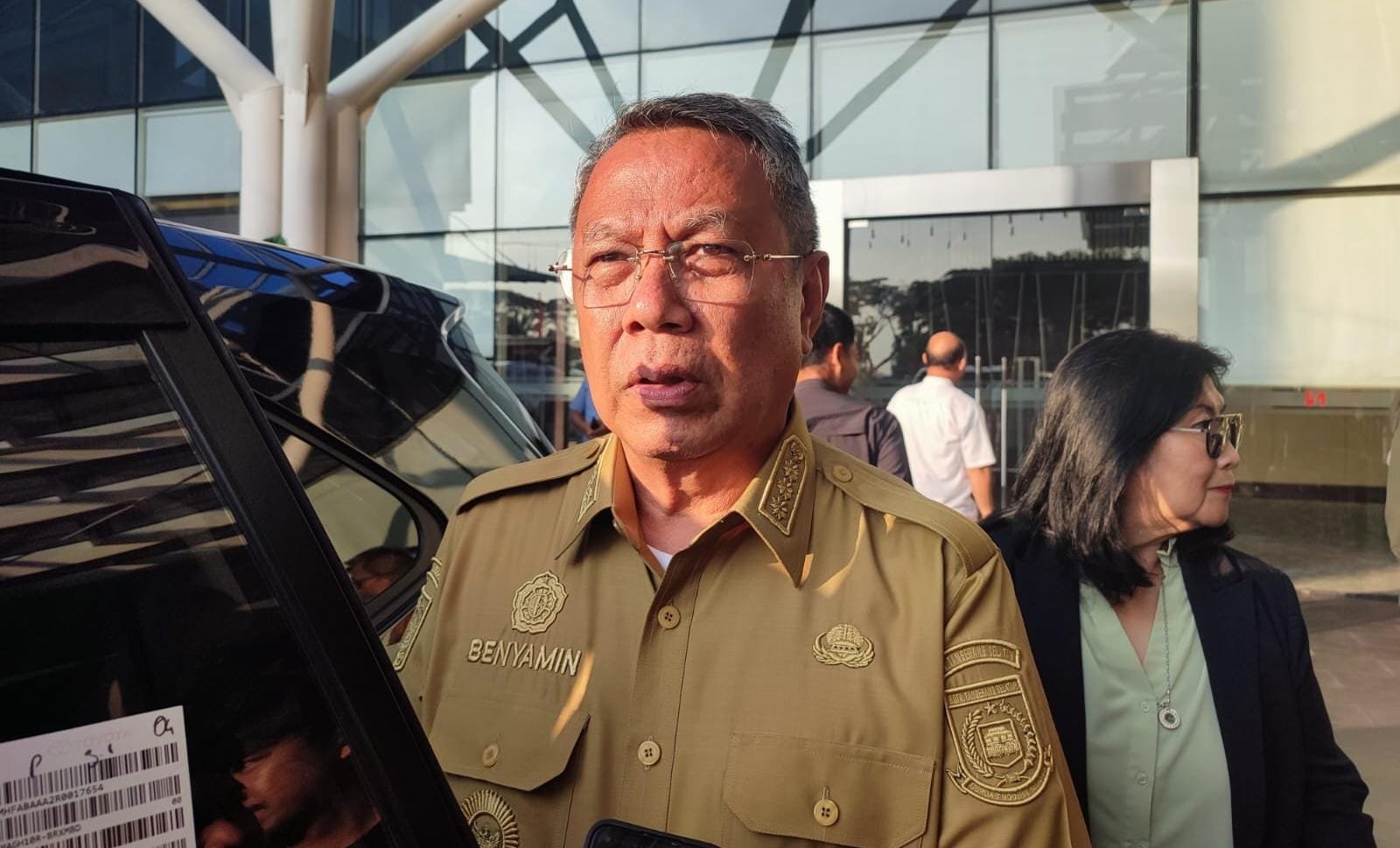 Wali Kota Tangsel tekankan kehati-hatian camat dan lurah agar administrasi pertanahan sesuai aturan dan bebas mafia tanah.