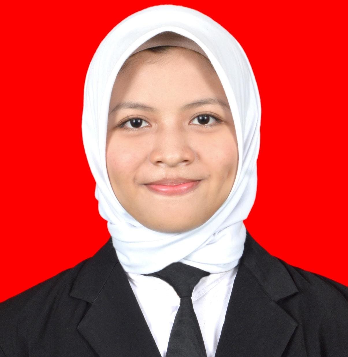 Kenaikan harga BBM di Indonesia bukan sekadar isu ekonomi, tapi juga simbol keadilan sosial, pemicu protes, dan dilema politik.