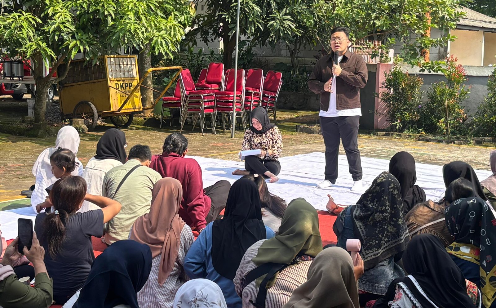 Abraham Garuda Laksono dorong pelatihan dan pemberdayaan keluarga muda Tangerang guna cegah stunting dan tingkatkan ekonomi.