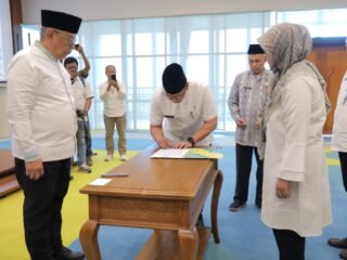 Rotasi Besar Akhir Tahun: Wali Kota Tangsel Lantik 81 PNS dan Siapkan Seleksi Terbuka