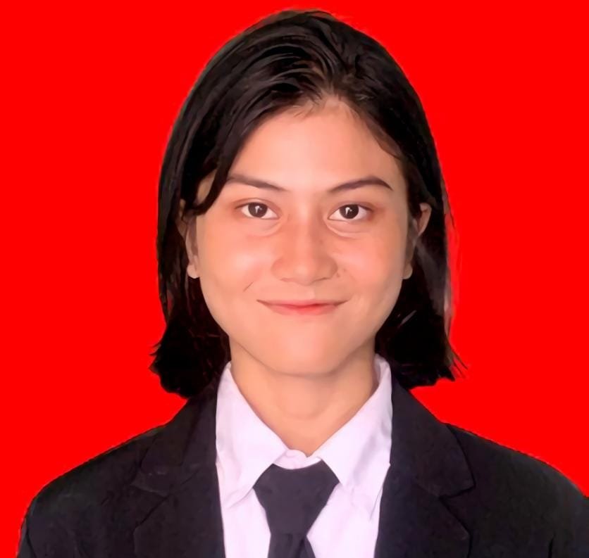 Kritik sistem pendidikan Pancasila di Indonesia untuk atasi dekadensi moral pelajar, perundungan, dan rendahnya internalisasi nilai bangsa.