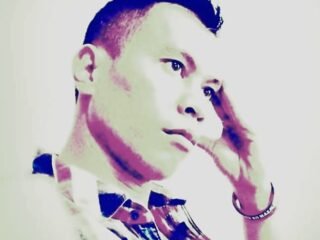 Kesadaran manusia bergerak di tengah pengaruh masyarakat dan digital, membentuk identitas yang tidak sepenuhnya milik kita.