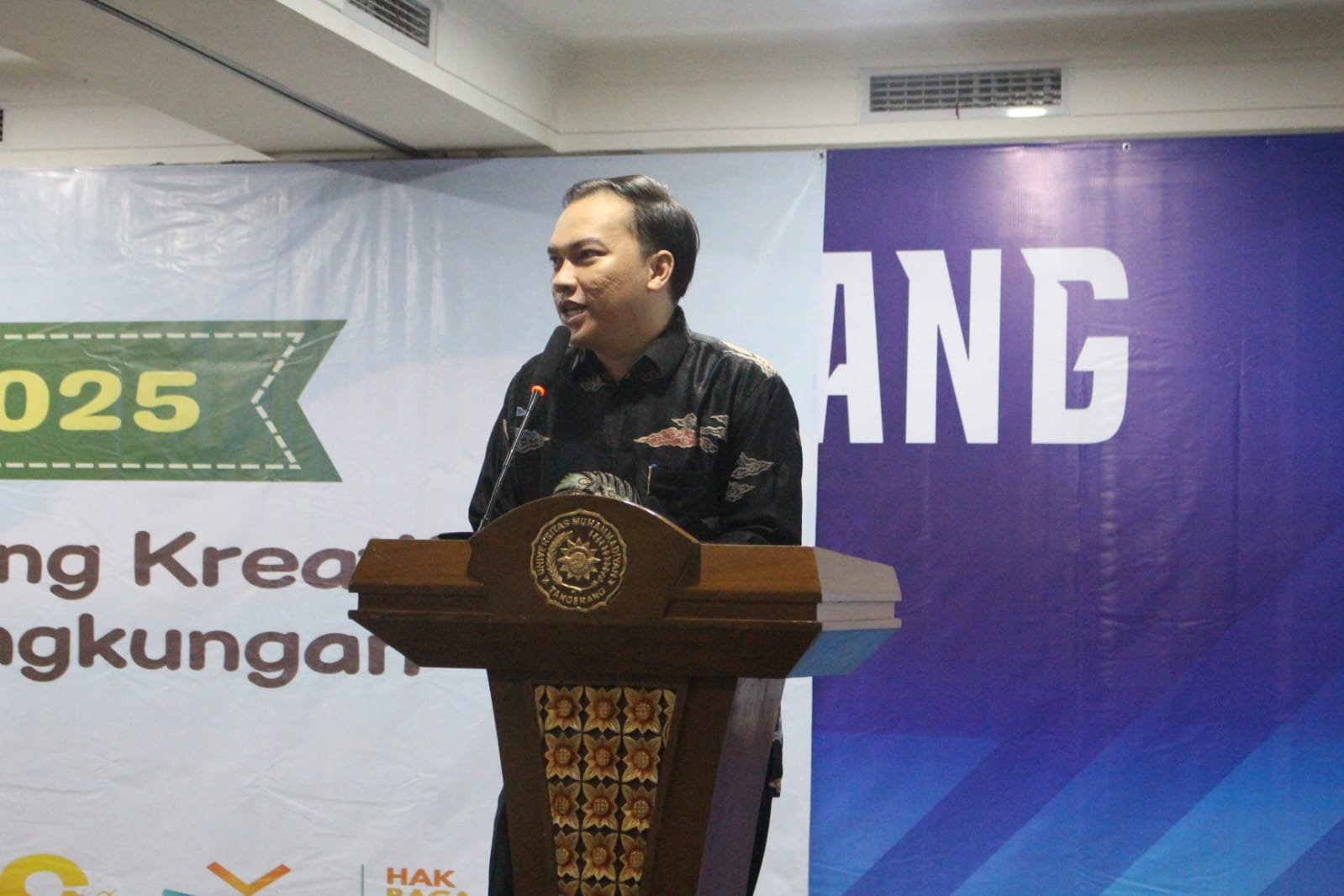 Organisasi mahasiswa kerap stagnan dan kehilangan tujuan. Artikel ini mengulas pentingnya sirkulasi pengetahuan dan pembaruan visi.