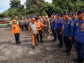 Antisipasi Hujan Lebat, Banten Kerahkan 450 Petugas Gabungan untuk Mitigasi Bencana