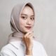 Analisis pemikiran Karl Marx tentang ideologi dan politik memori dalam membentuk narasi sejarah di era digital yang dikuasai algoritma.