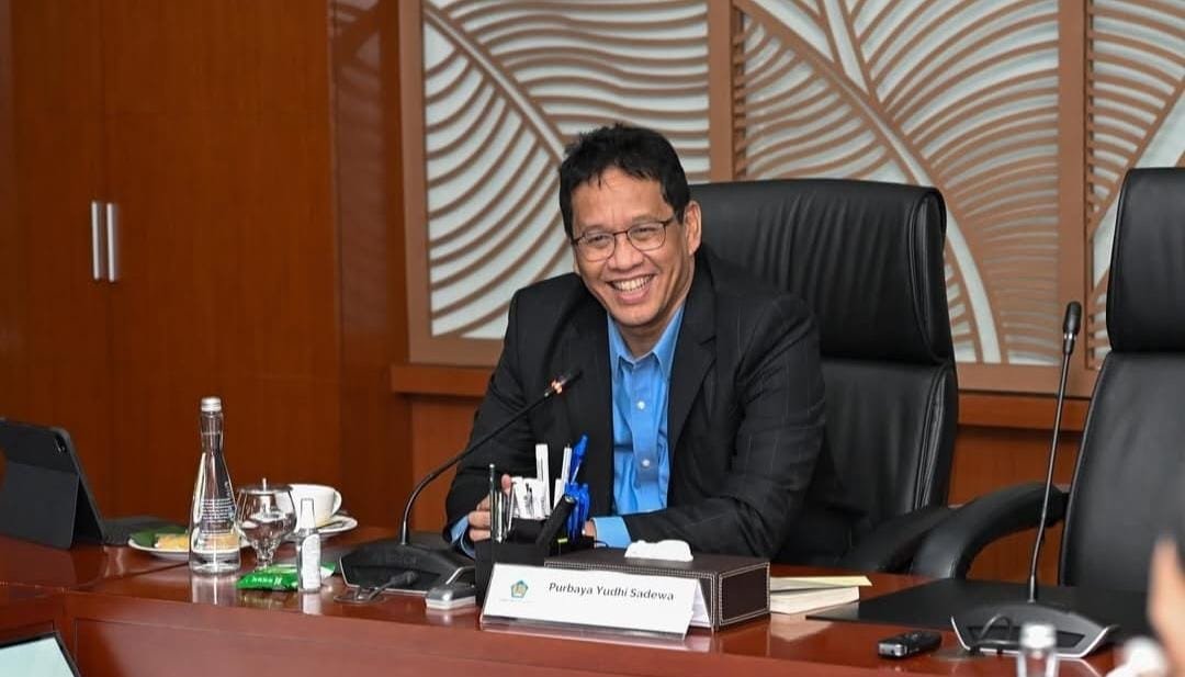 Pemerintah targetkan redenominasi rupiah selesai 2027, ubah nominal uang tanpa kurangi daya beli masyarakat.