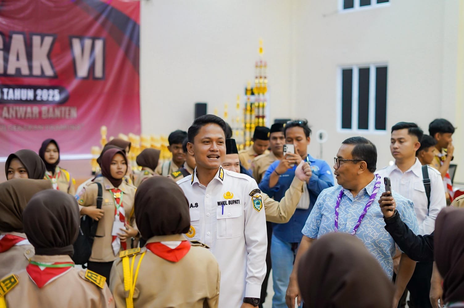 Gelora Penegak VI Pramuka dibuka Wabup Iing, dorong pembentukan generasi muda tangguh, berkarakter, dan berjiwa kepemimpinan.