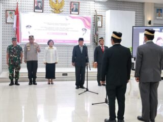 Bupati Tangerang Maesyal Rasyid lantik dua pejabat eselon II untuk memperkuat ketahanan pangan dan perencanaan pembangunan daerah.