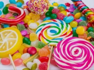 Bahaya Tersembunyi di Balik Warna Cerah Permen Anak