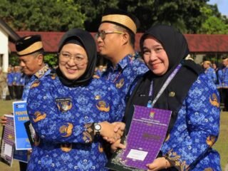 Wabup Intan ajak ASN memperkuat disiplin, responsivitas, dan pelayanan humanis pada Apel Kesadaran Nasional di Kabupaten Tangerang.