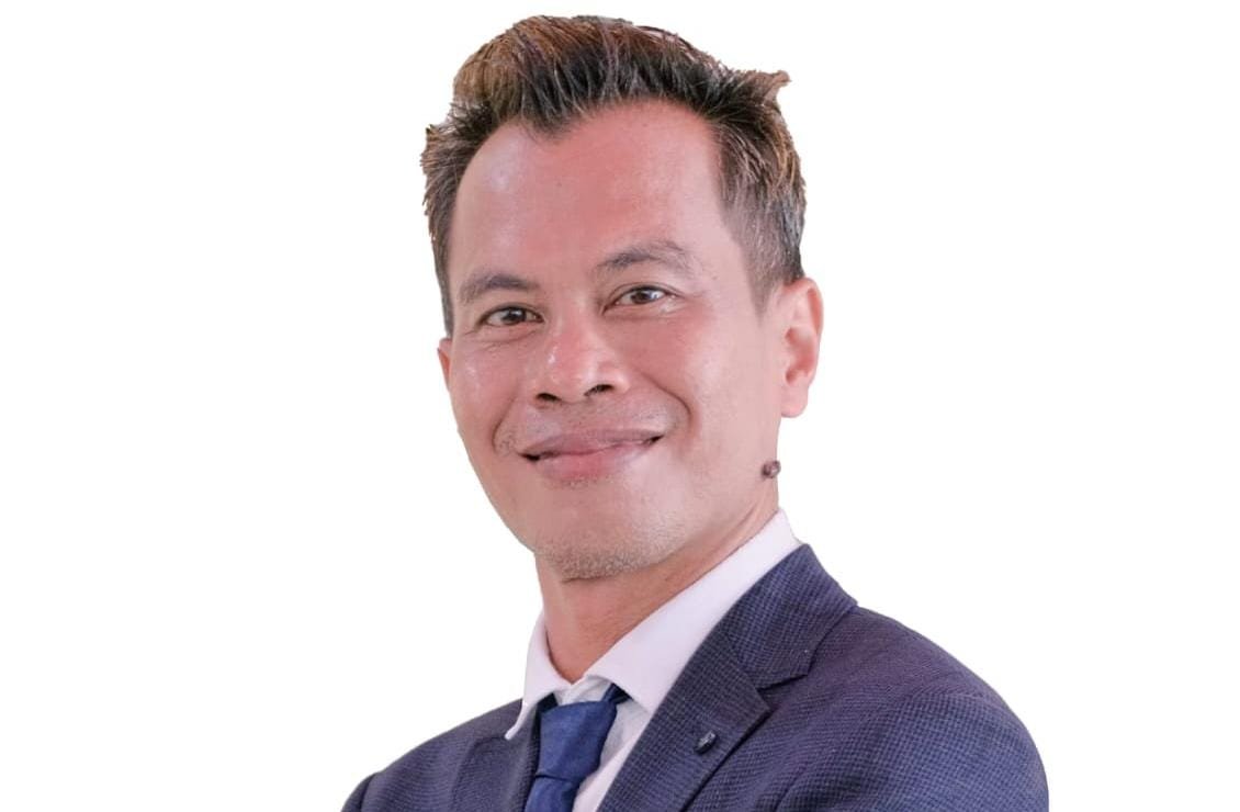 Refleksi perjalanan batin dari abu Nietzsche hingga cahaya Al-Ghazali dan keheningan Ibn Athaillah dalam ziarah makna.