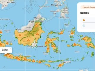 Polda Banten Imbau Warga Waspada Cuaca Ekstrem Berdasarkan Prakiraan BMKG