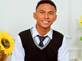 Fenomena bahasa gaul di media sosial: kreativitas generasi muda sekaligus tantangan bagi keberlangsungan bahasa Indonesia baku.