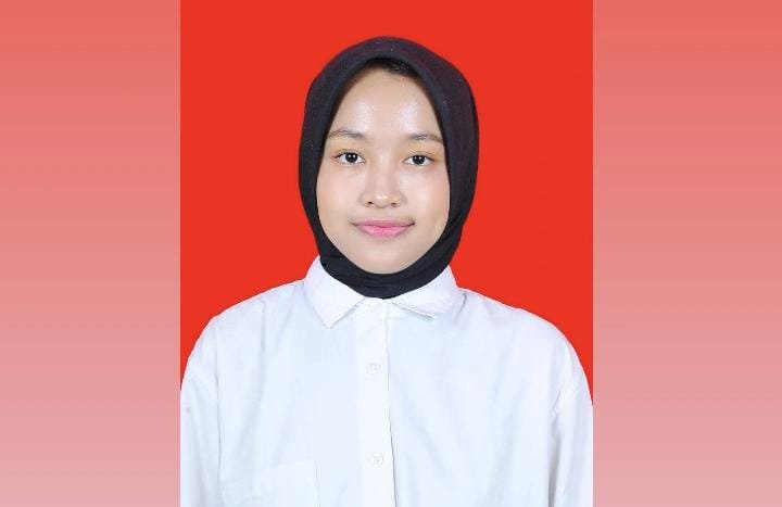 Ketimpangan akses teknologi menghambat komunikasi dalam PJJ, memengaruhi efektivitas belajar serta pemerataan kualitas pendidikan.