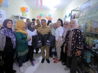 Pemkot Tangerang memfasilitasi UMKM dengan bantuan kemasan, uji nutrition facts, dan uji lab hygiene gratis sepanjang 2025.