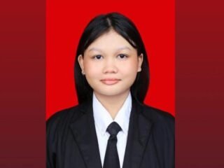 Fenomena code-switching di kampus mencerminkan identitas global mahasiswa serta strategi komunikasi yang adaptif di era digital.