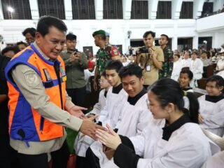 Malam Natal di Kabupaten Tangerang Kondusif, Bupati Maesyal Rasyid Turun Langsung Lakukan Pemantauan