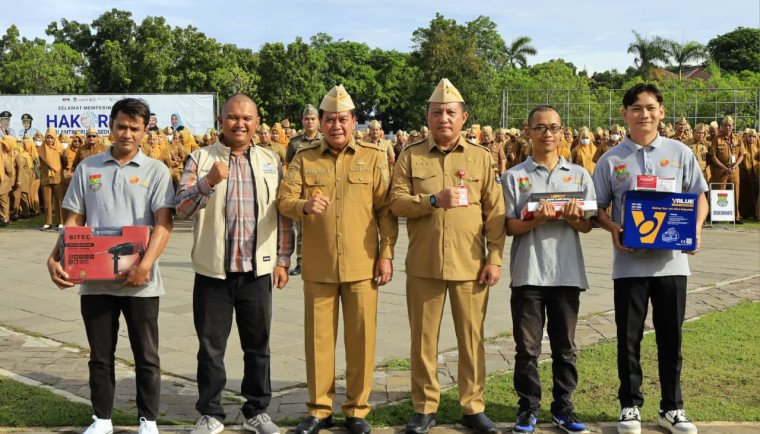Bupati Tangerang meluncurkan mobil training servis motor untuk mendekatkan pelatihan kerja dan meningkatkan keterampilan warga.