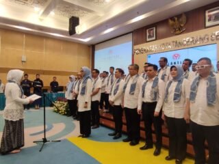 Pelantikan Truetami Ajeng sebagai Ketua Dekranasda Tangsel 2025–2030 menjadi momentum memperkuat UMKM dan ekonomi kreatif kota.