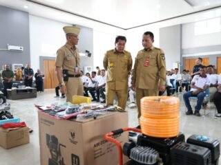 Pemkab Tangerang membuka pelatihan teknisi AC dan menyalurkan bantuan usaha bagi wirausaha baru melalui kolaborasi Disnaker dan PIK 2.